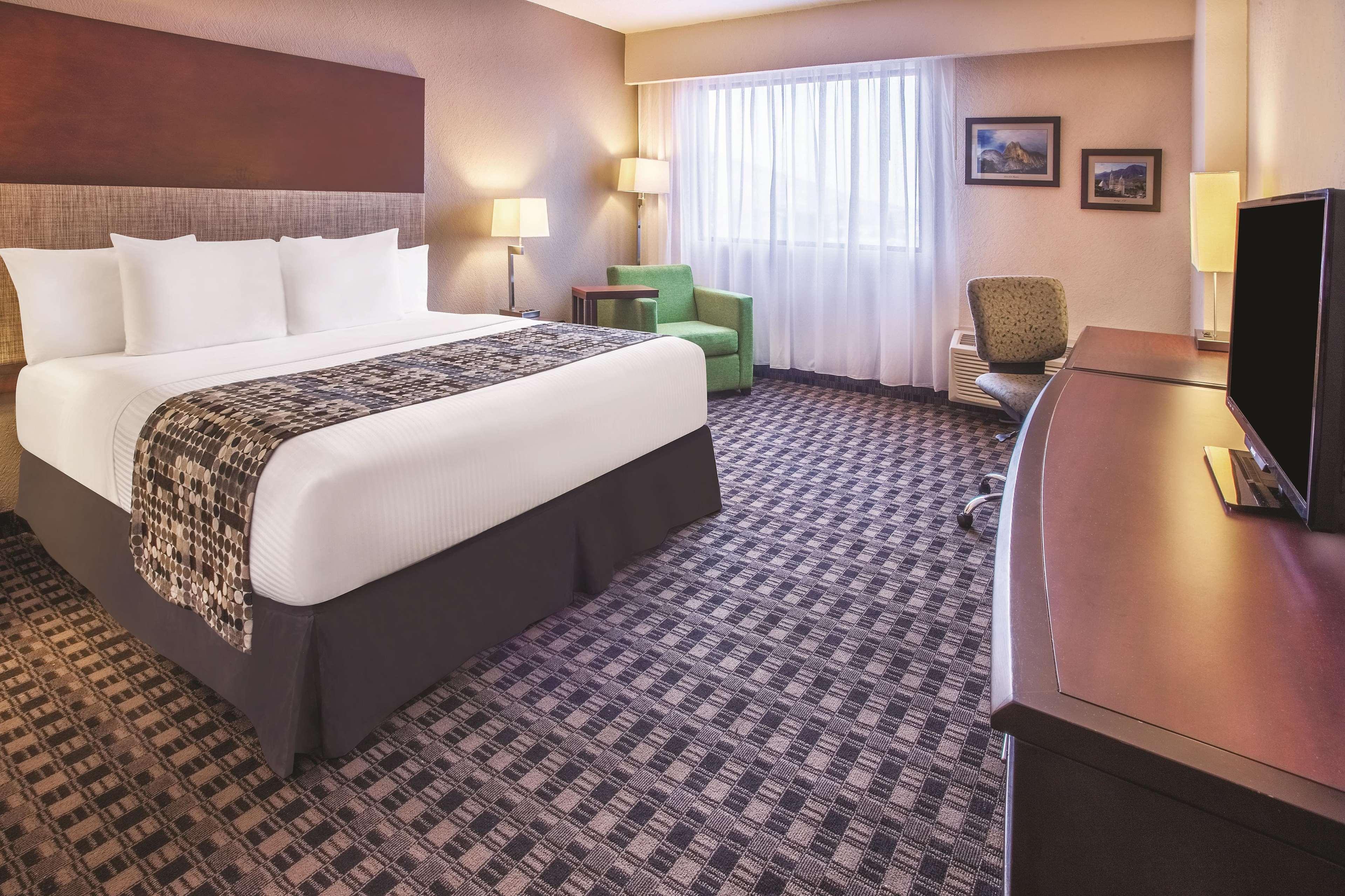 Chn Hotel Monterrey Norte, Trademark Collection By Wyndham Kültér fotó