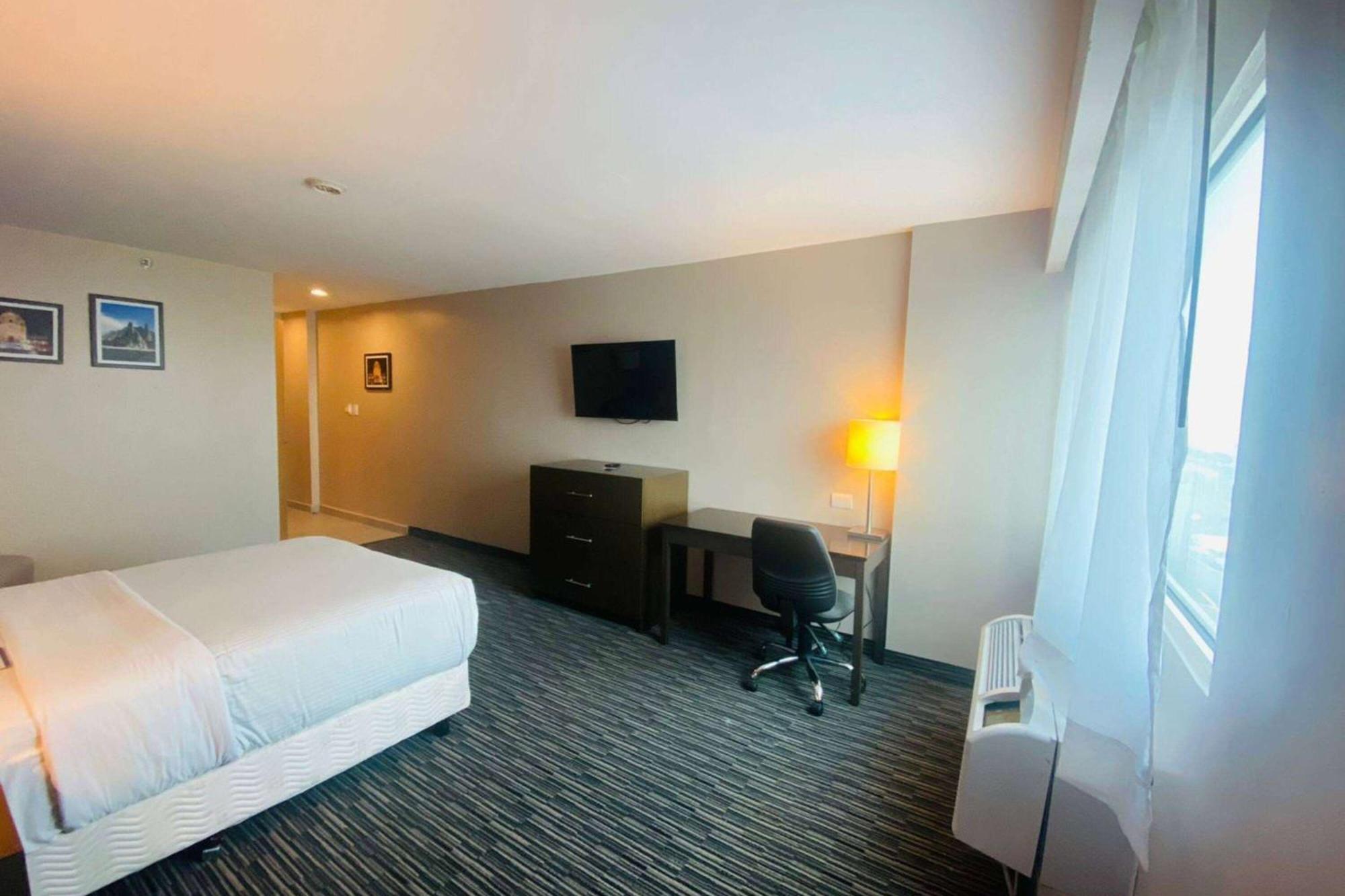 Chn Hotel Monterrey Norte, Trademark Collection By Wyndham Kültér fotó
