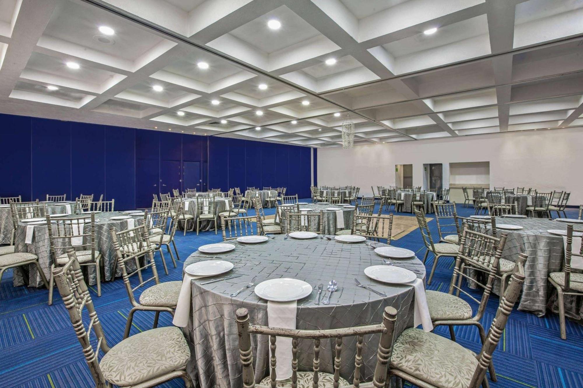 Chn Hotel Monterrey Norte, Trademark Collection By Wyndham Kültér fotó