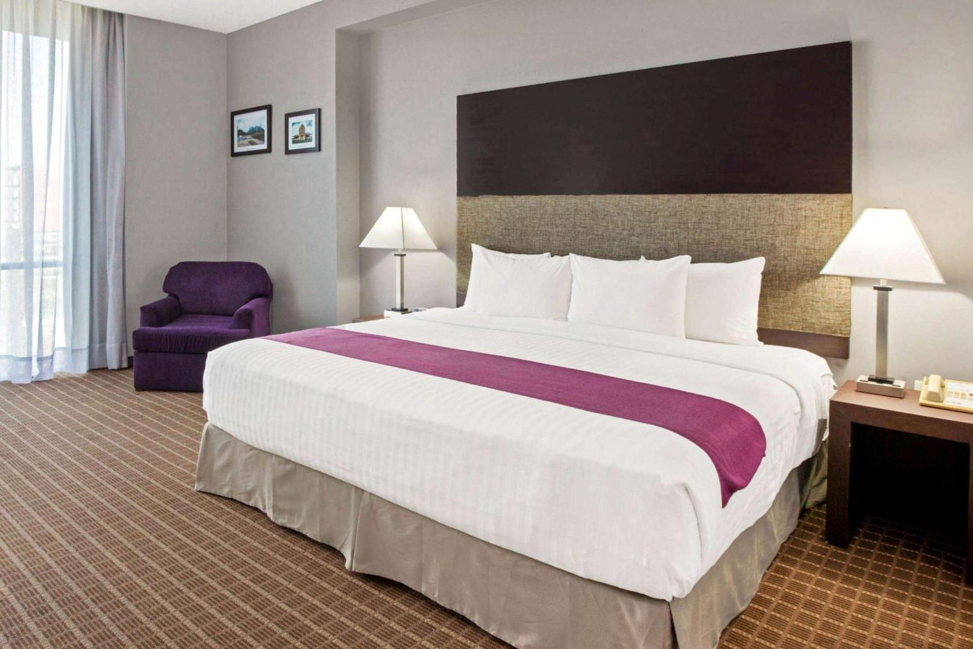 Chn Hotel Monterrey Norte, Trademark Collection By Wyndham Kültér fotó