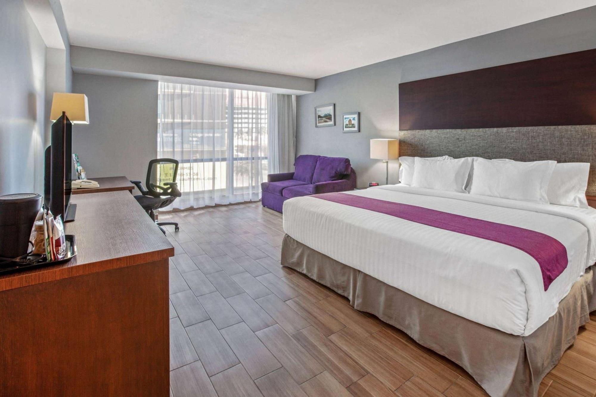Chn Hotel Monterrey Norte, Trademark Collection By Wyndham Kültér fotó